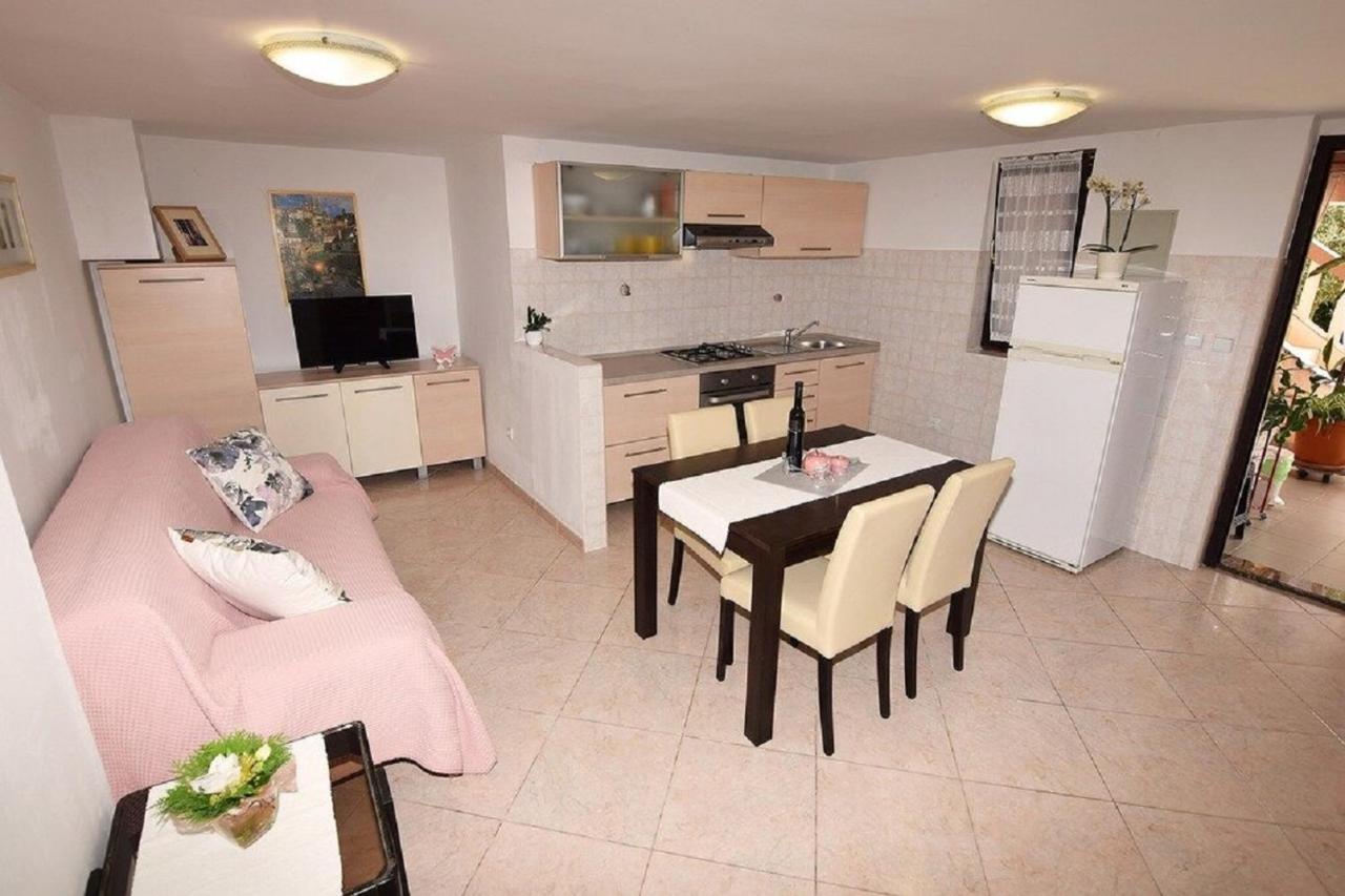 Apartmani Sole Пьешчана-Увала Экстерьер фото